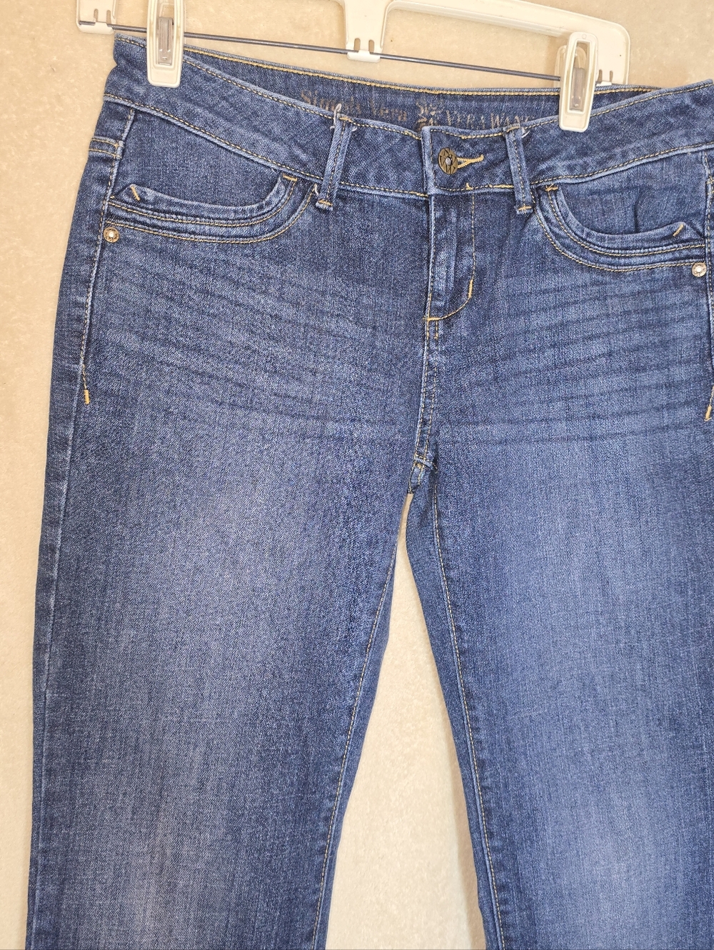 Simply Vera Vera Wang Straight Jeans Blue Size 6 Cuffed - Picture 3 of 10